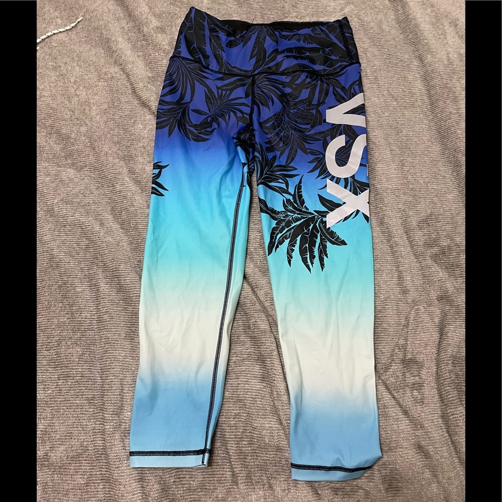 Victoria’s Secret Sport Capri Knockouts